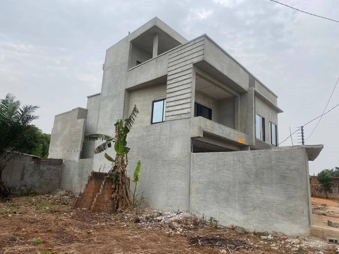 Duplex de 4 chambres à TOGBA